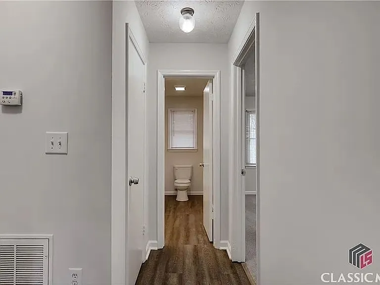 209 Highland Park Dr — Photo 13