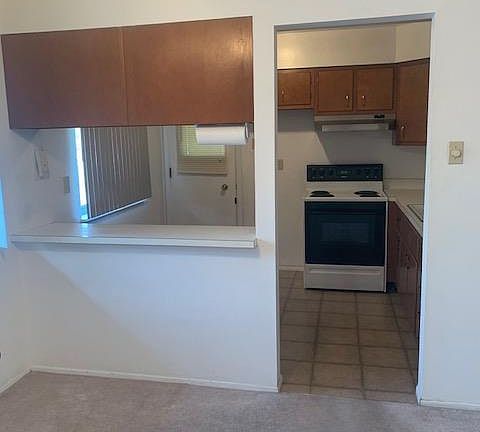 4th image of 7420 Hazelcrest Dr APT E