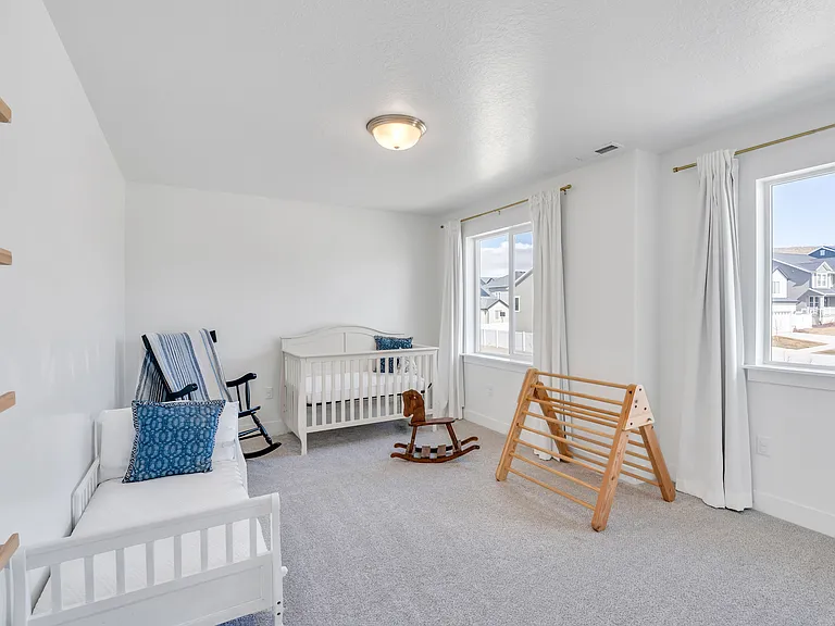1557 W Stone Gate Dr — Photo 15