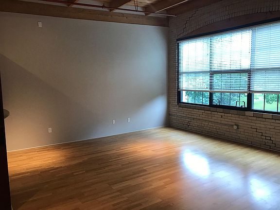 5th image of 533 Columbia Ave APT 266