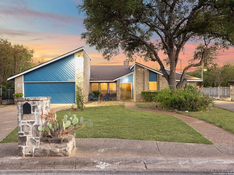 1st image of 19615 Encino Way