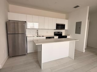 752 E 33rd St #B, Hialeah, FL 33013