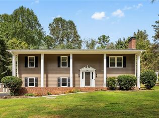 6065 Hedgerow Cir, Clemmons, NC 27012