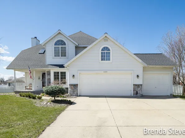 2281 Vantage Ct SE, Caledonia, MI 49316