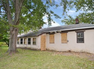 14871 E County House Rd, Albion, NY 14411