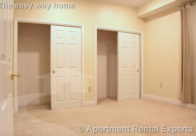 460 Green St #3 — Photo 12