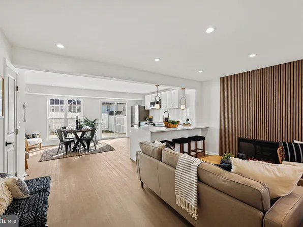 3900 Light Arms Pl, Waldorf, MD 20602