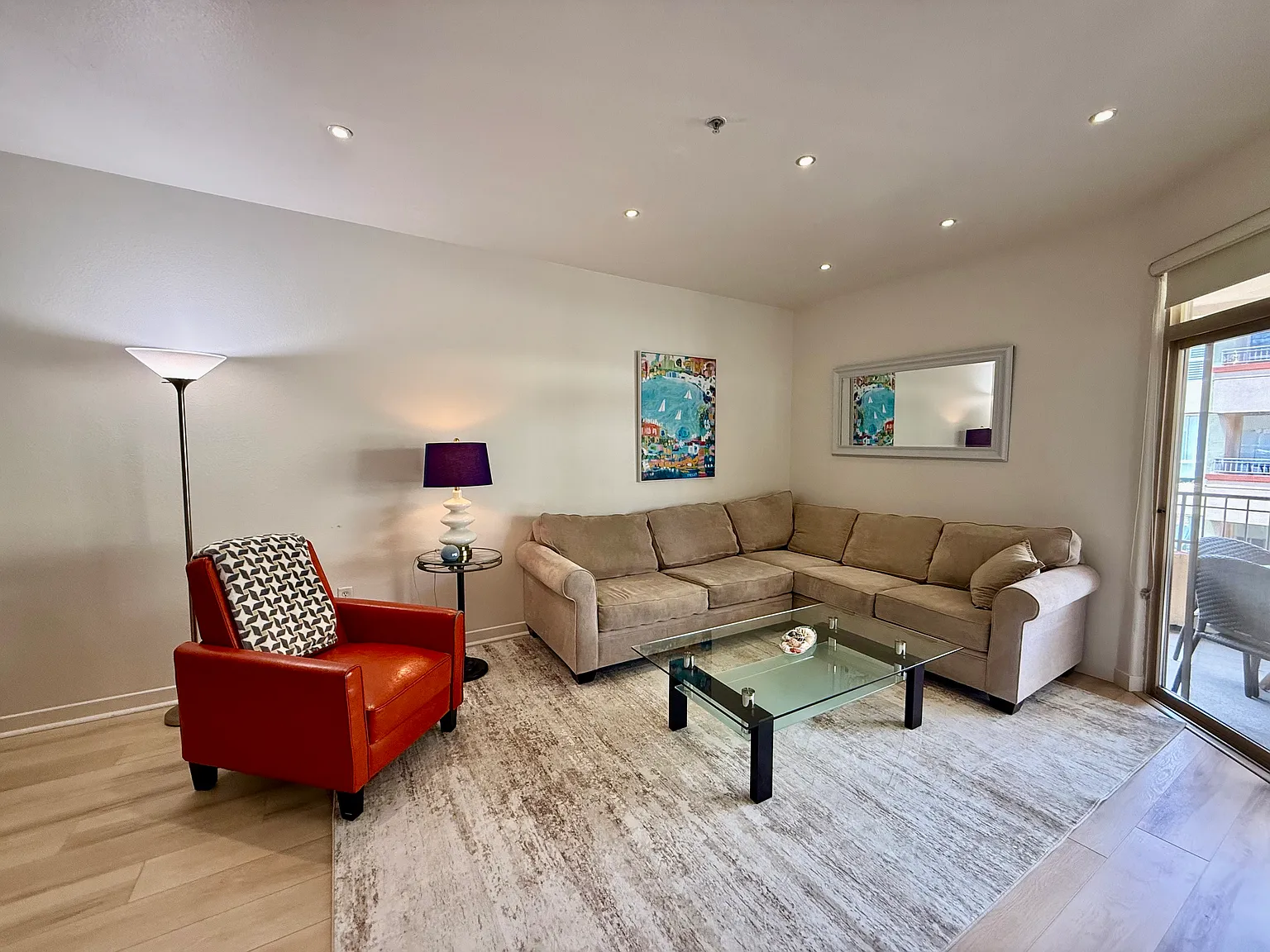 1 bed, 721 sqft, $4,000 — Photo 4