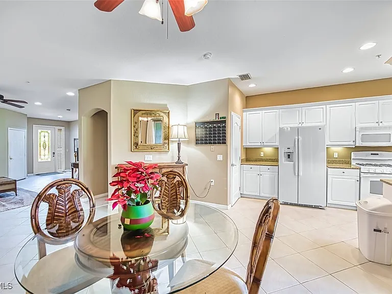 3211 Cottonwood Bnd #705 — Photo 11