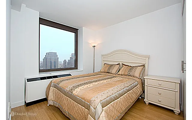 Rented by Douglas Elliman | media 7