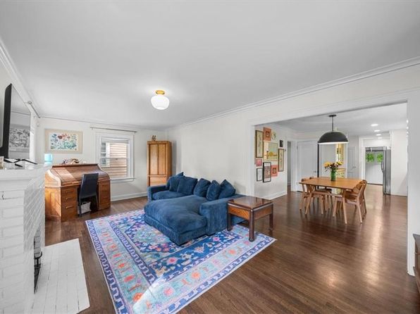 6125 Tracy Ave, Kansas City, MO 64110