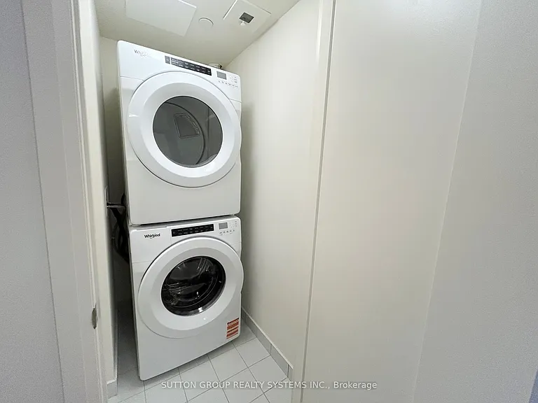 27 Korda Gate #1904 — Photo 15