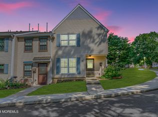 30 English Club Dr, Englishtown, NJ 07726
