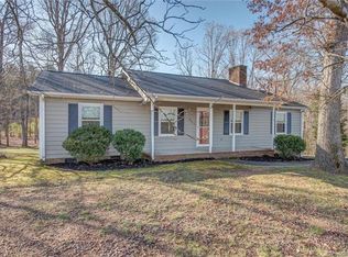 4625 Longbriar Dr, Gastonia, NC 28056