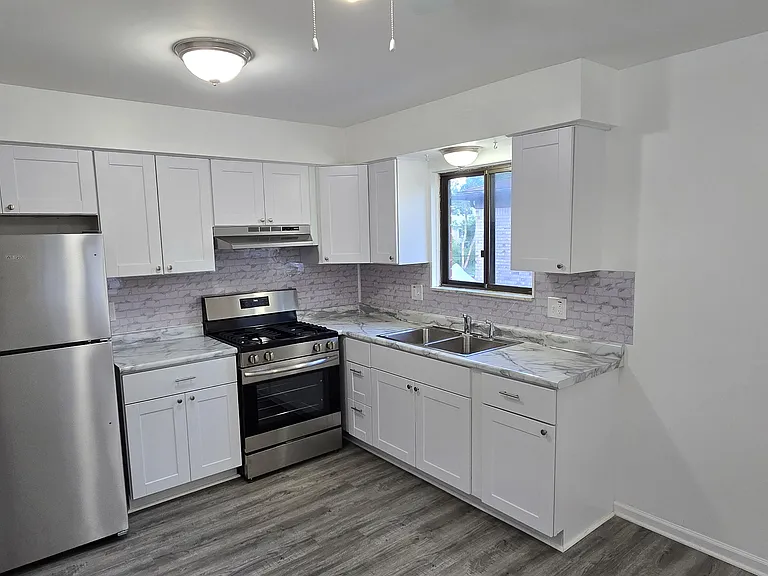 24924 Greater Mack Ave — Photo 13