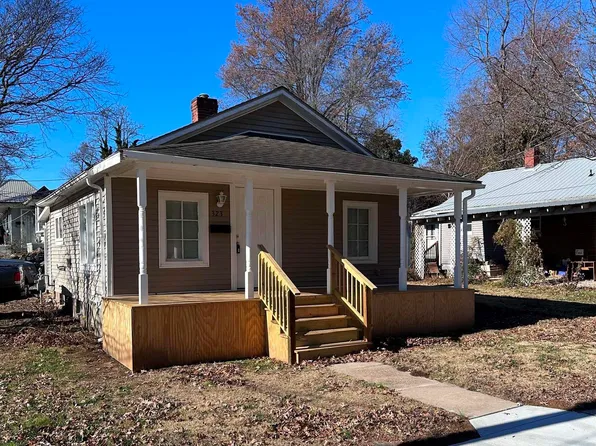 323 S 1st Ave, Boonville, IN 47601