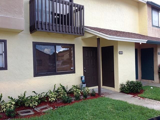 2nd image of 2302 Seaside Dr