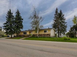 1203 N Gough Rd, Carstairs, AB T0M0N0