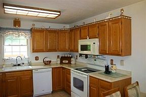3rd image of 1824 Cove Cir E