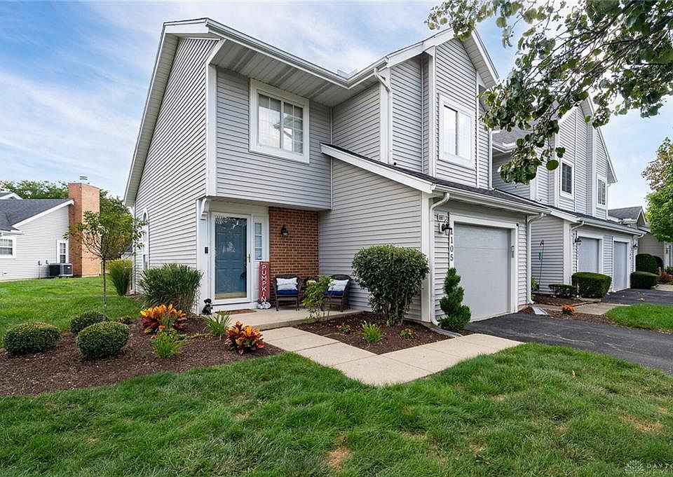 1st image of 1105 Bay Harbour Cir