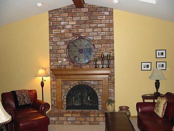 5th image of 1804 Pinegrove Dr
