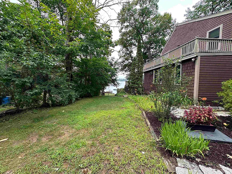 8 River Rd