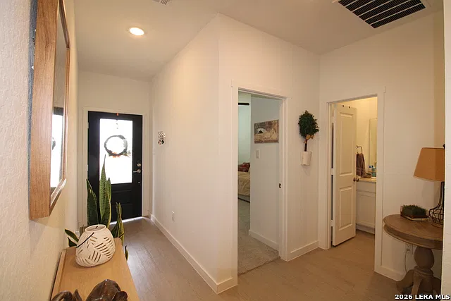 3 bed, 2.0 bath, 1917 sqft, $1,750 — Photo 4