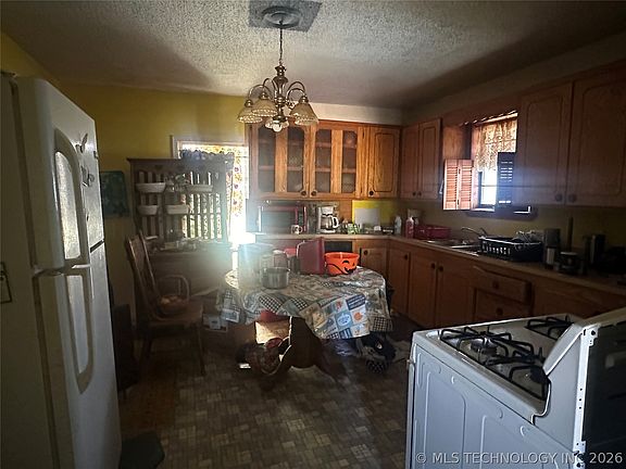 4th image of 24215 B St