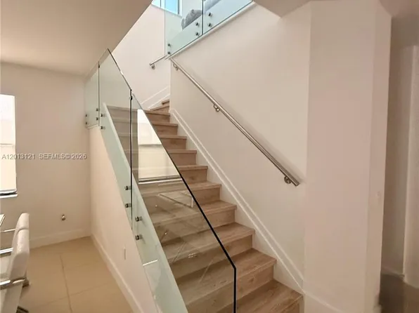 8640 NW 101st Pl #1, Miami, FL 33178