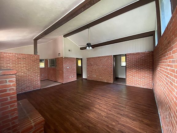 3rd image of 157 Highland Dr
