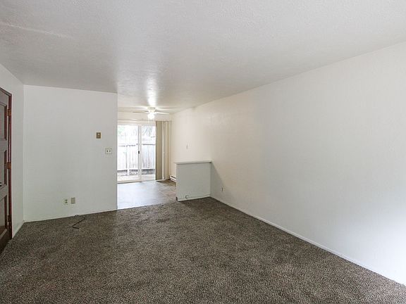3rd image of 4004-4030 Ward Dr NE #4004
