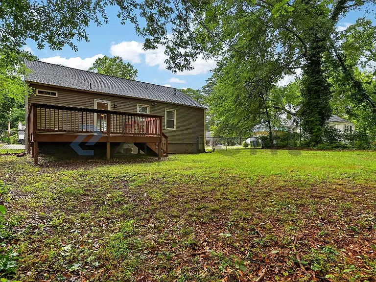 1404 Lockwood Dr SW — Photo 30