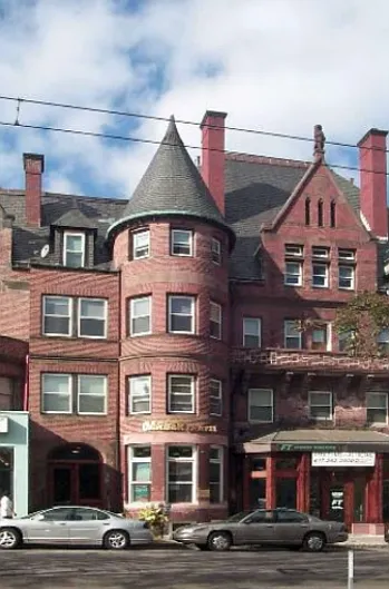 1404 Beacon St — Photo 17