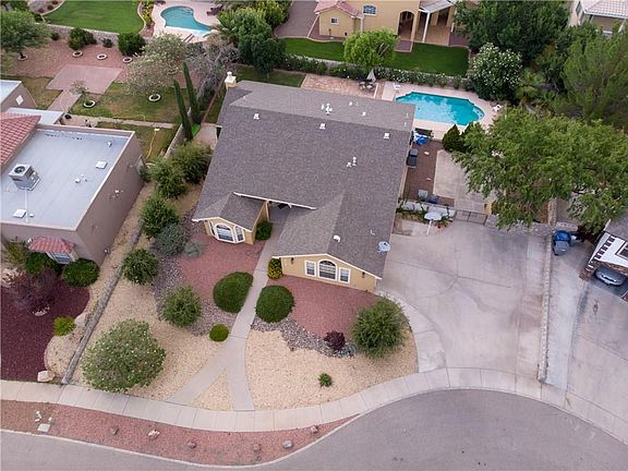 4th image of 557 Royal Willow Way