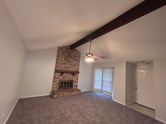 3rd image of 2614 Palmetto Dr