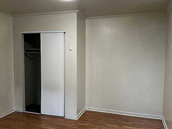 4th image of 410 Head St