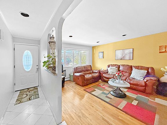 2nd image of 7260 Bergen Ct Floor 2