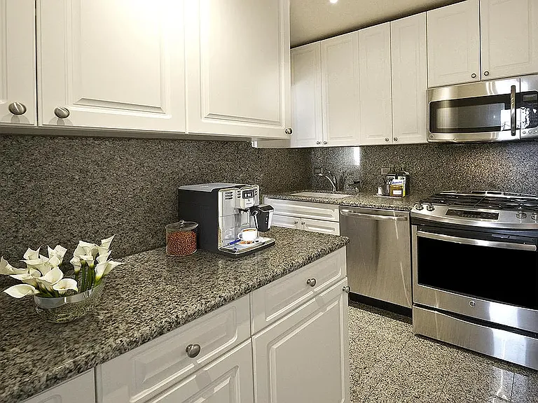 45 W 60th St #16E — Photo 4