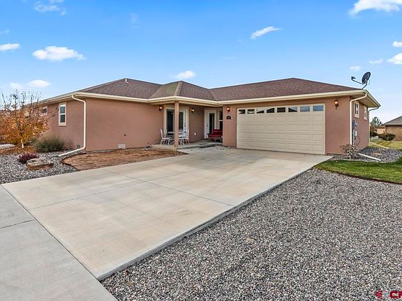 5th image of 1275 Peppertree Drive
