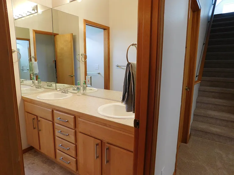 2758 Rue Ct — Photo 29