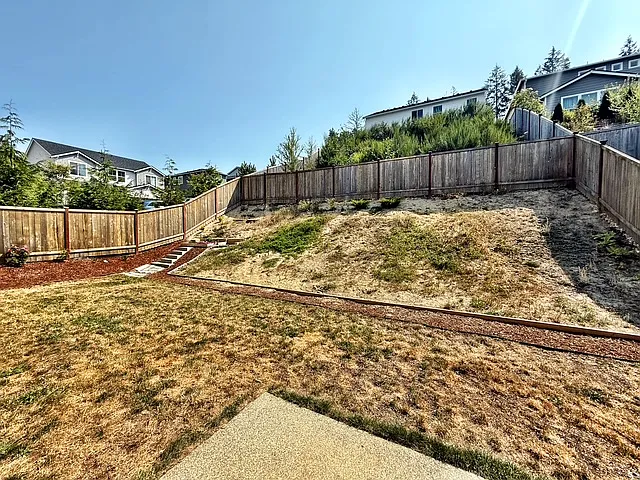 740 SE Nordmann Loop — Photo 42