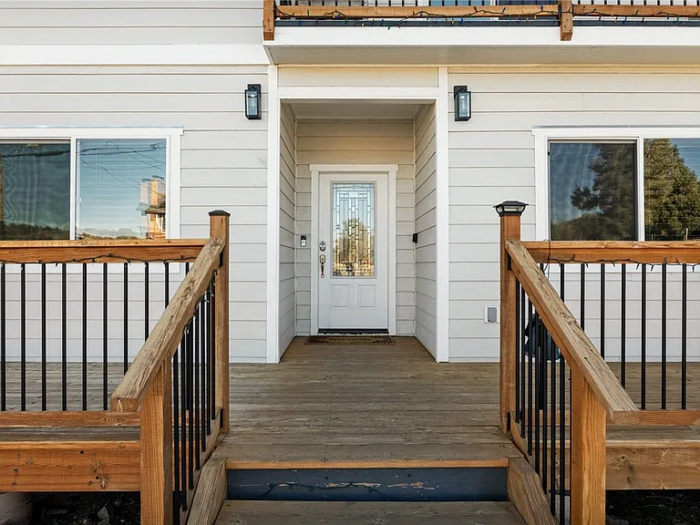 1215 Valley View Dr — Photo 40