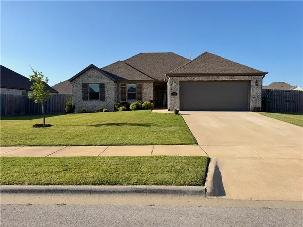 370 Taverner Xing, Farmington, AR 72730