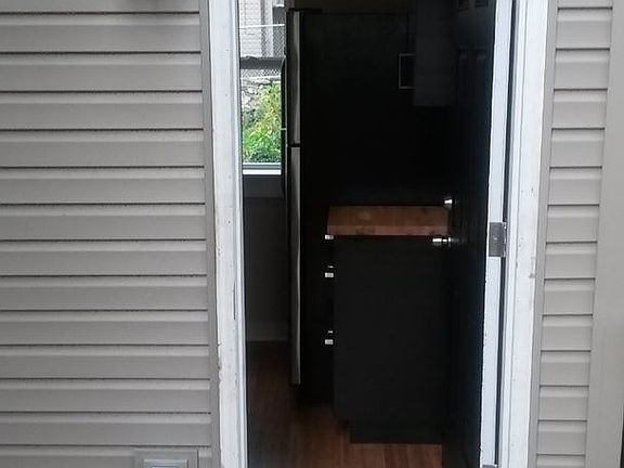 5th image of 35 Mount Oliver St #4870245