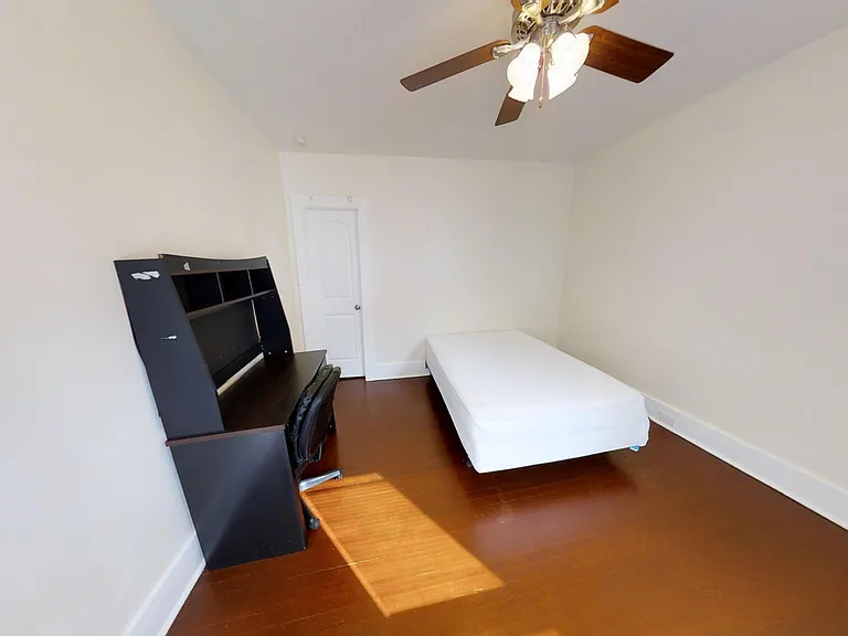 1929 E Genesee St #6 — Photo 10
