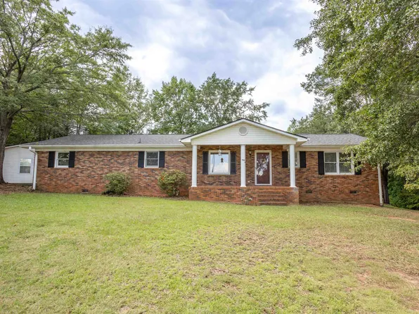 500 W Rutherford St, Landrum, SC 29356