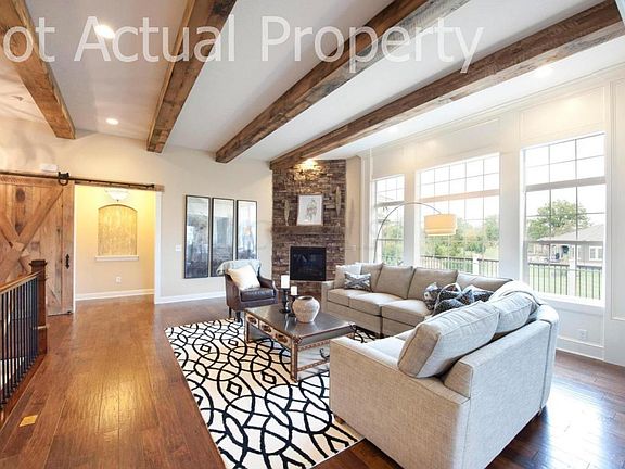 4th image of 7062 Tuscany Dr