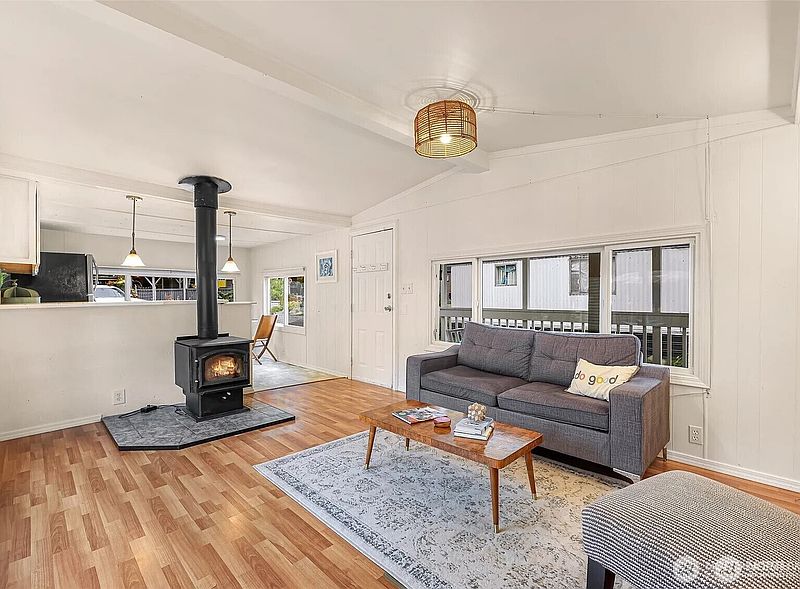 4th image of 316 W Lake Samish Drive #21