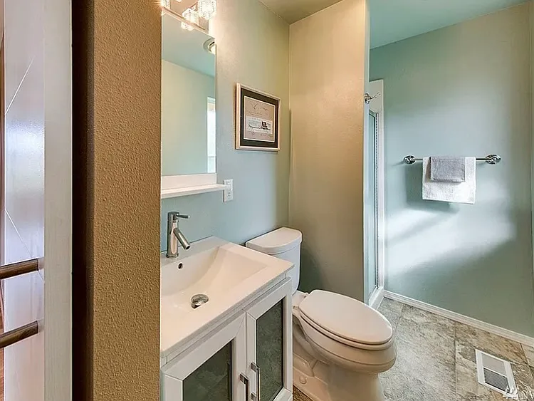 24640 Taree Blvd NE — Photo 7