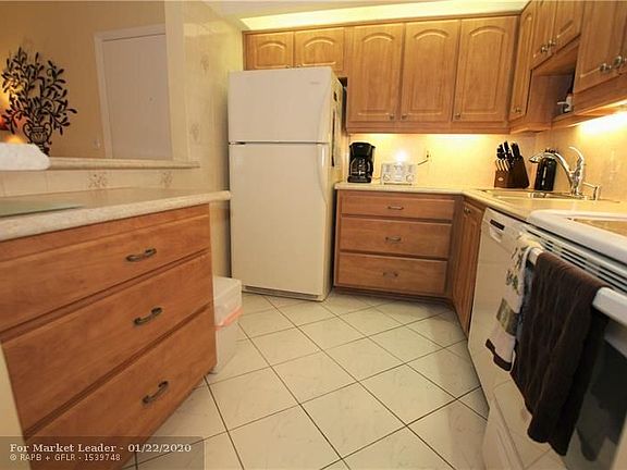 2nd image of 9913 N Belfort Cir #206